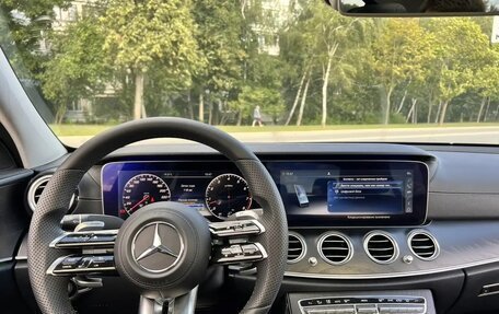 Mercedes-Benz E-Класс, 2017 год, 3 000 000 рублей, 10 фотография