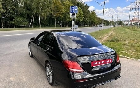 Mercedes-Benz E-Класс, 2017 год, 3 000 000 рублей, 6 фотография