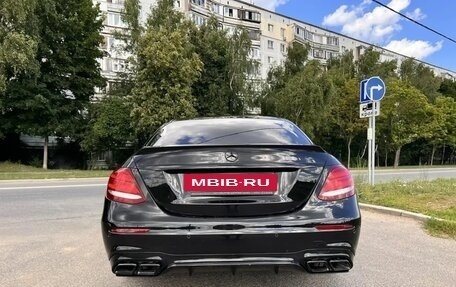 Mercedes-Benz E-Класс, 2017 год, 3 000 000 рублей, 5 фотография