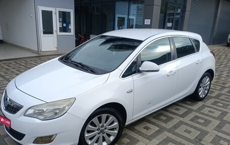 Opel Astra J, 2011 год, 580 000 рублей, 1 фотография