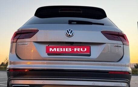 Volkswagen Tiguan II, 2018 год, 2 390 000 рублей, 15 фотография