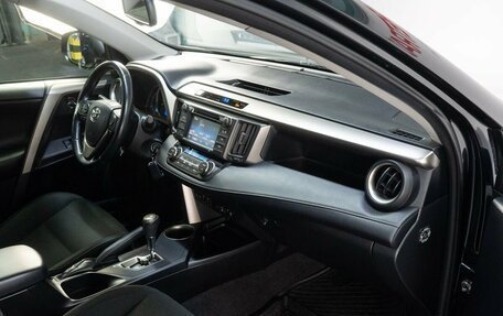 Toyota RAV4, 2015 год, 2 350 000 рублей, 15 фотография