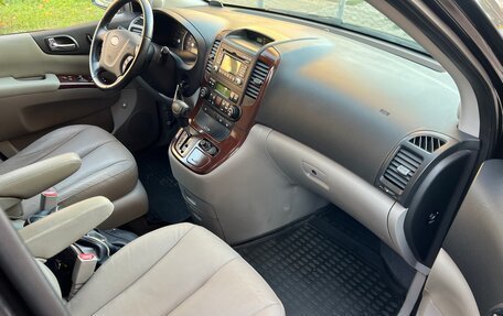 KIA Carnival III, 2009 год, 1 085 000 рублей, 23 фотография