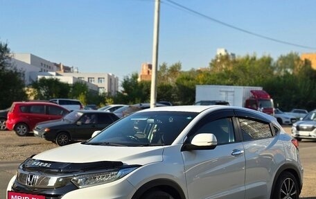 Honda Vezel, 2020 год, 2 250 000 рублей, 3 фотография