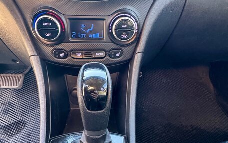 Hyundai Solaris II рестайлинг, 2014 год, 350 000 рублей, 14 фотография