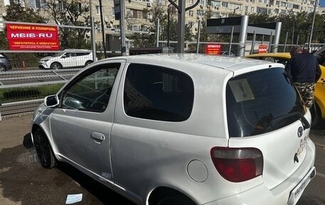 Toyota Vitz, 2000 год, 290 000 рублей, 4 фотография