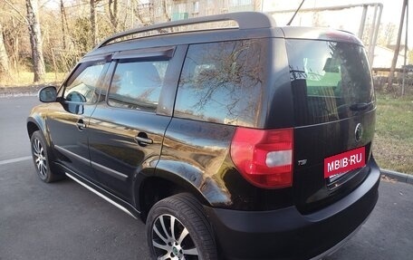 Skoda Yeti I рестайлинг, 2013 год, 800 000 рублей, 5 фотография
