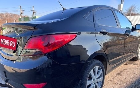 Hyundai Solaris II рестайлинг, 2013 год, 670 000 рублей, 9 фотография