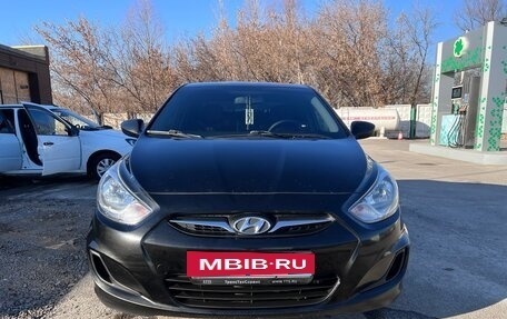 Hyundai Solaris II рестайлинг, 2013 год, 670 000 рублей, 15 фотография