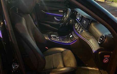 Mercedes-Benz E-Класс, 2018 год, 2 600 000 рублей, 6 фотография