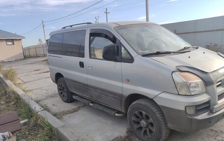 Hyundai Starex I рестайлинг, 2005 год, 800 000 рублей, 3 фотография