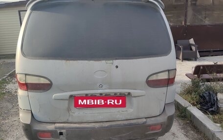 Hyundai Starex I рестайлинг, 2005 год, 800 000 рублей, 4 фотография