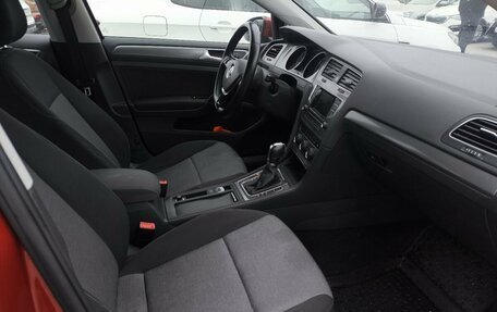 Volkswagen Golf VII рестайлинг, 2013 год, 1 190 000 рублей, 23 фотография