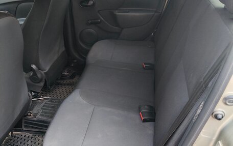 Renault Logan II, 2018 год, 570 000 рублей, 6 фотография