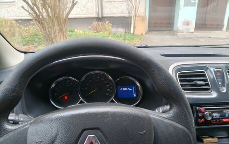 Renault Logan II, 2018 год, 570 000 рублей, 4 фотография