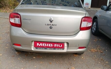 Renault Logan II, 2018 год, 570 000 рублей, 2 фотография