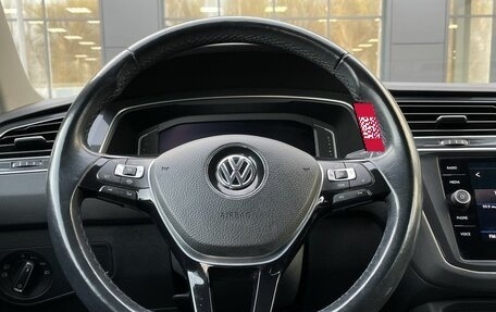 Volkswagen Tiguan II, 2019 год, 2 680 000 рублей, 20 фотография