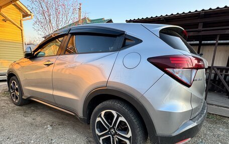 Honda Vezel, 2017 год, 1 590 000 рублей, 6 фотография