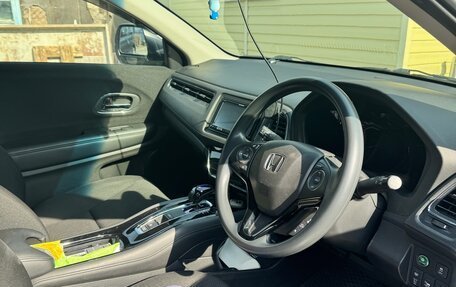 Honda Vezel, 2017 год, 1 590 000 рублей, 16 фотография