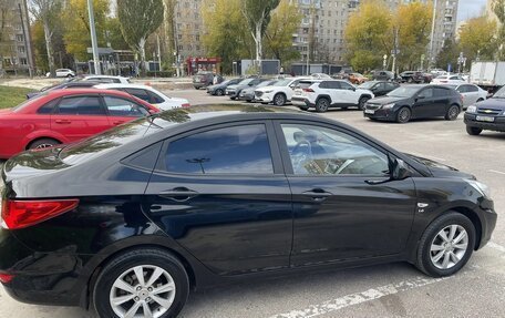 Hyundai Solaris II рестайлинг, 2013 год, 965 000 рублей, 7 фотография