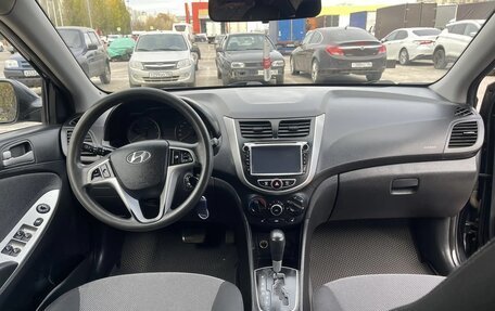 Hyundai Solaris II рестайлинг, 2013 год, 965 000 рублей, 10 фотография