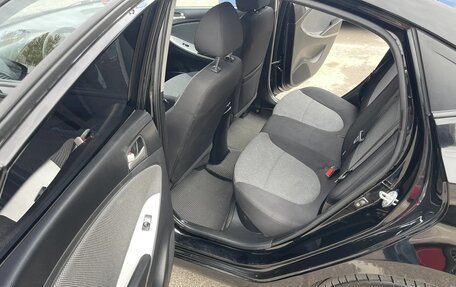 Hyundai Solaris II рестайлинг, 2013 год, 965 000 рублей, 12 фотография