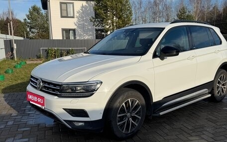 Volkswagen Tiguan II, 2018 год, 2 650 000 рублей, 2 фотография