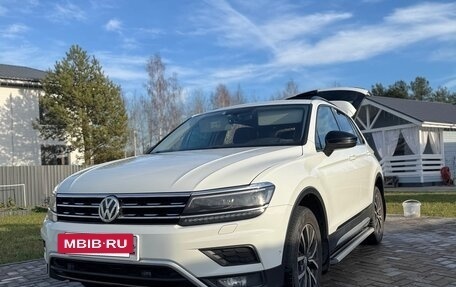 Volkswagen Tiguan II, 2018 год, 2 650 000 рублей, 4 фотография