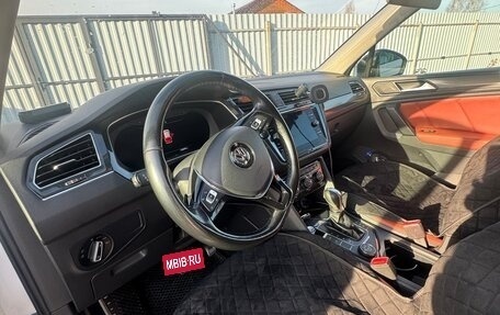 Volkswagen Tiguan II, 2018 год, 2 650 000 рублей, 8 фотография