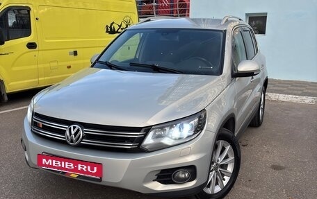 Volkswagen Tiguan I, 2012 год, 935 000 рублей, 2 фотография