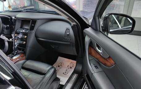 Infiniti FX II, 2011 год, 1 980 000 рублей, 12 фотография