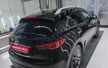 Infiniti FX II, 2011 год, 1 980 000 рублей, 5 фотография