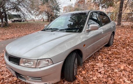 Mitsubishi Mirage VI рестайлинг, 1998 год, 215 000 рублей, 3 фотография