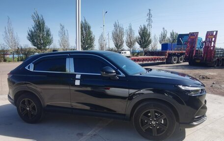 Honda Vezel, 2025 год, 2 420 000 рублей, 3 фотография