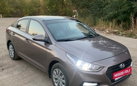 Hyundai Solaris II рестайлинг, 2019 год, 1 500 000 рублей, 3 фотография