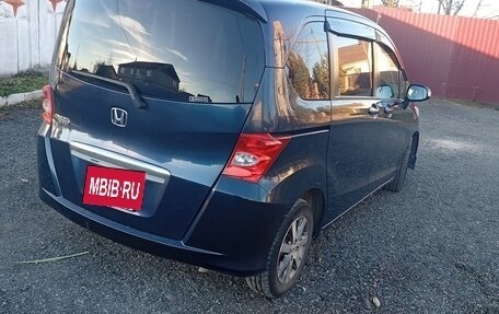 Honda Freed I, 2010 год, 1 050 000 рублей, 4 фотография