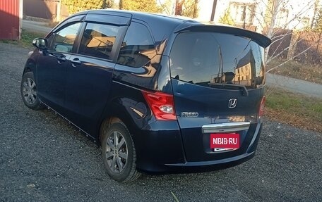 Honda Freed I, 2010 год, 1 050 000 рублей, 3 фотография