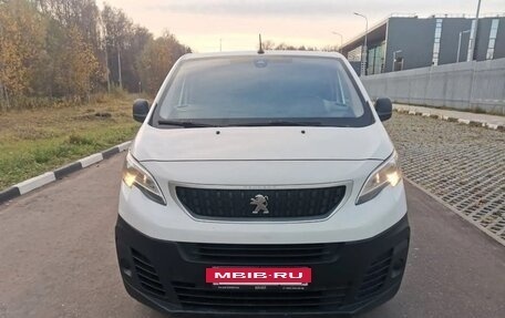 Peugeot Expert, 2019 год, 1 680 000 рублей, 9 фотография