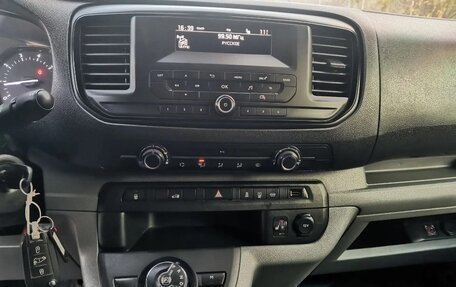 Peugeot Expert, 2019 год, 1 680 000 рублей, 18 фотография