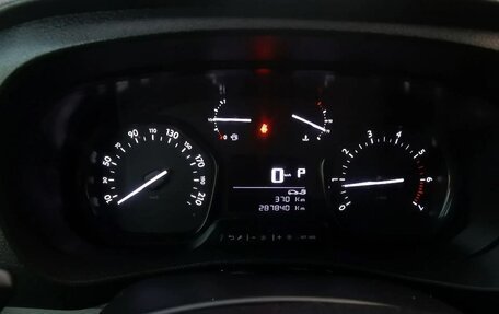 Peugeot Expert, 2019 год, 1 680 000 рублей, 15 фотография