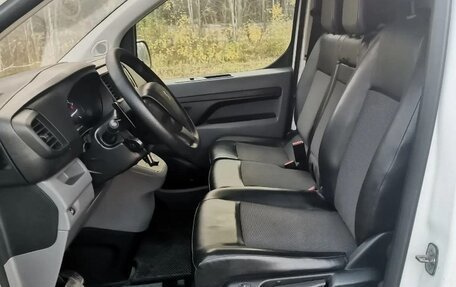 Peugeot Expert, 2019 год, 1 680 000 рублей, 24 фотография