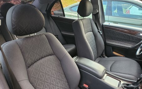 Mercedes-Benz C-Класс, 2003 год, 550 000 рублей, 6 фотография