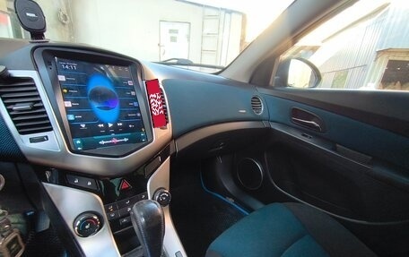 Chevrolet Cruze II, 2011 год, 550 000 рублей, 6 фотография