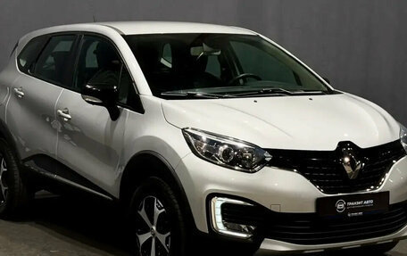 Renault Kaptur I рестайлинг, 2019 год, 1 560 000 рублей, 3 фотография
