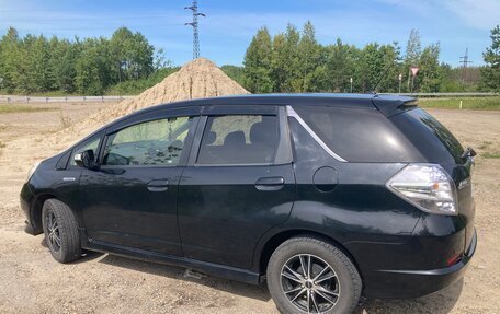 Honda Fit Shuttle I рестайлинг, 2013 год, 800 000 рублей, 3 фотография