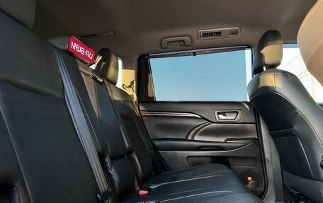 Toyota Highlander III, 2014 год, 2 590 000 рублей, 4 фотография