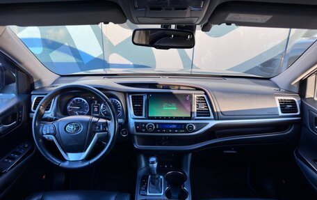 Toyota Highlander III, 2014 год, 2 590 000 рублей, 2 фотография