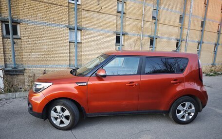 KIA Soul II рестайлинг, 2018 год, 1 300 000 рублей, 2 фотография