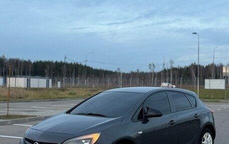 Opel Astra J, 2014 год, 520 000 рублей, 2 фотография