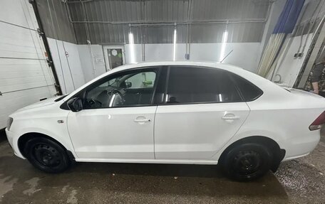 Volkswagen Polo VI (EU Market), 2013 год, 739 000 рублей, 2 фотография